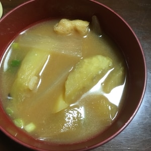 ナスと油揚げのほっこり味噌汁